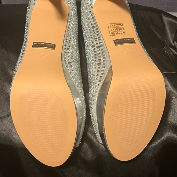 Lauren Lorraine Glittering Silver Heels - Picture 5 of 7